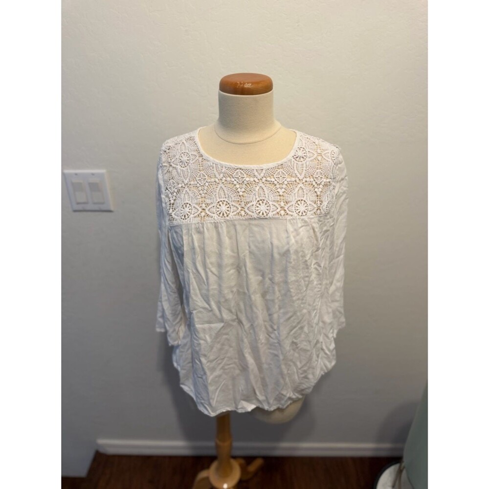 Old Navy White Crochet Yoke Peasant Blouse